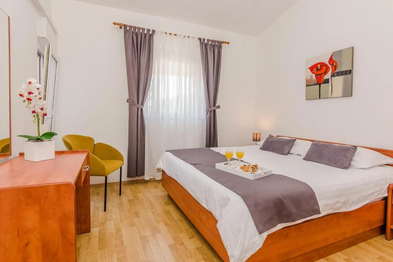 Apartments Marija Starigrad Paklenica