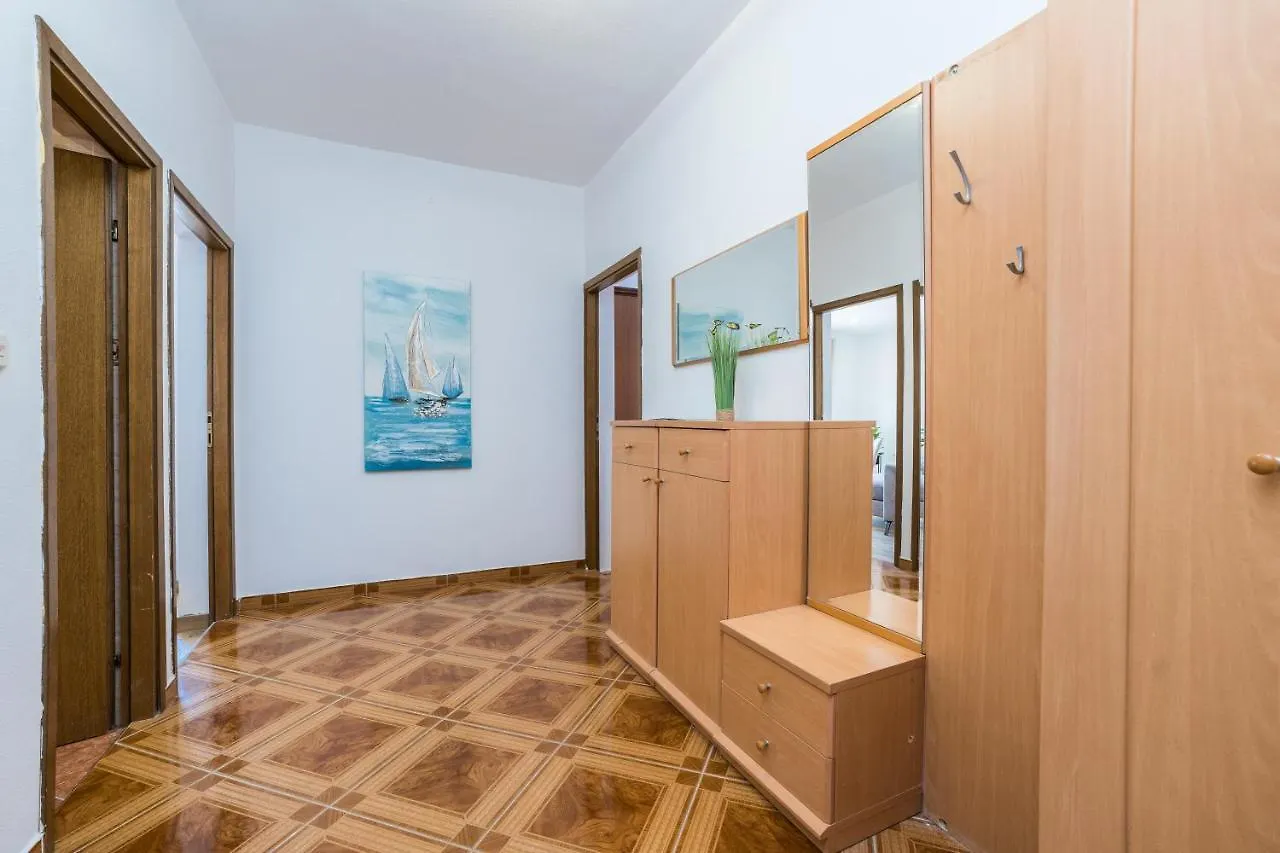 Apartments Marija Starigrad Paklenica