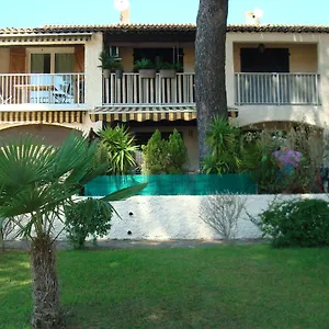 https://studio-bord-de-mer-manon-a2.fr-provencehotel.com