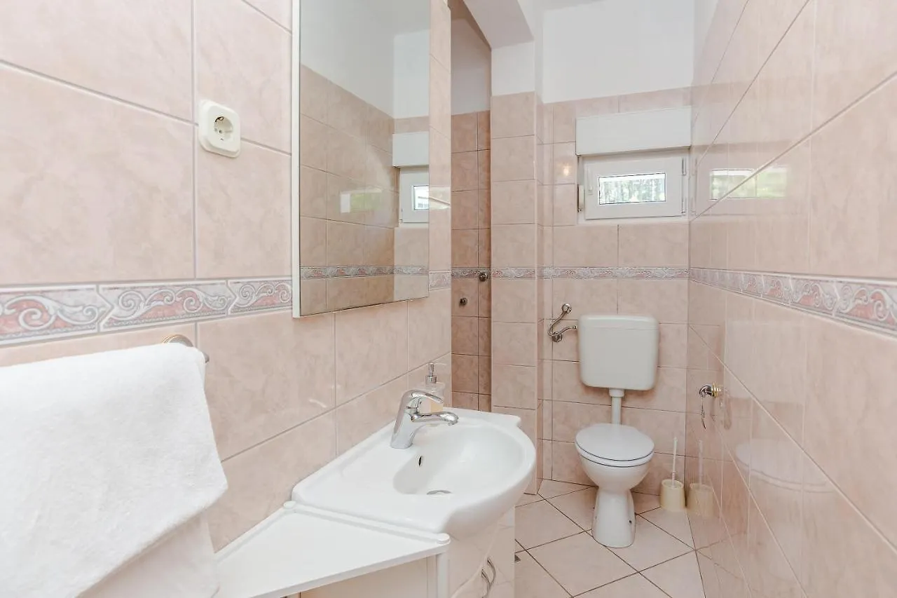 Apartments Marija Starigrad Paklenica